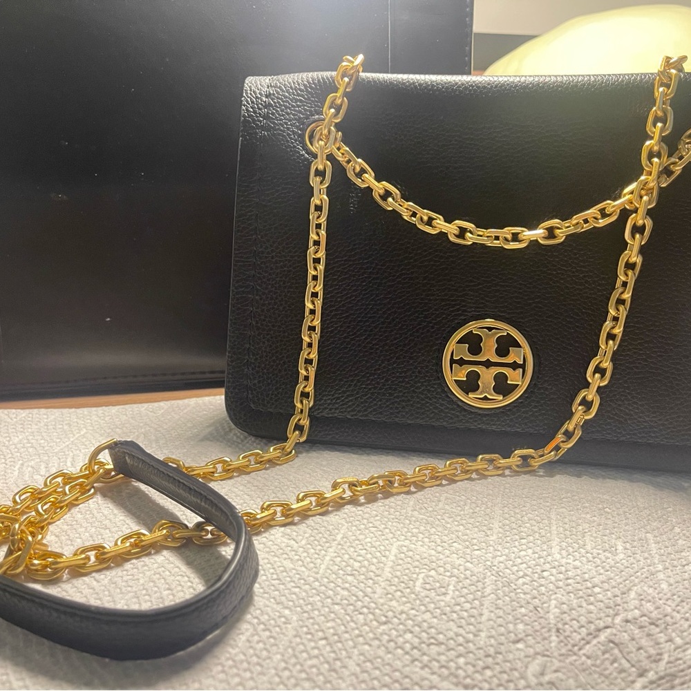Tory Burch Carson Convertible shoulder Leather Cross Body Bag